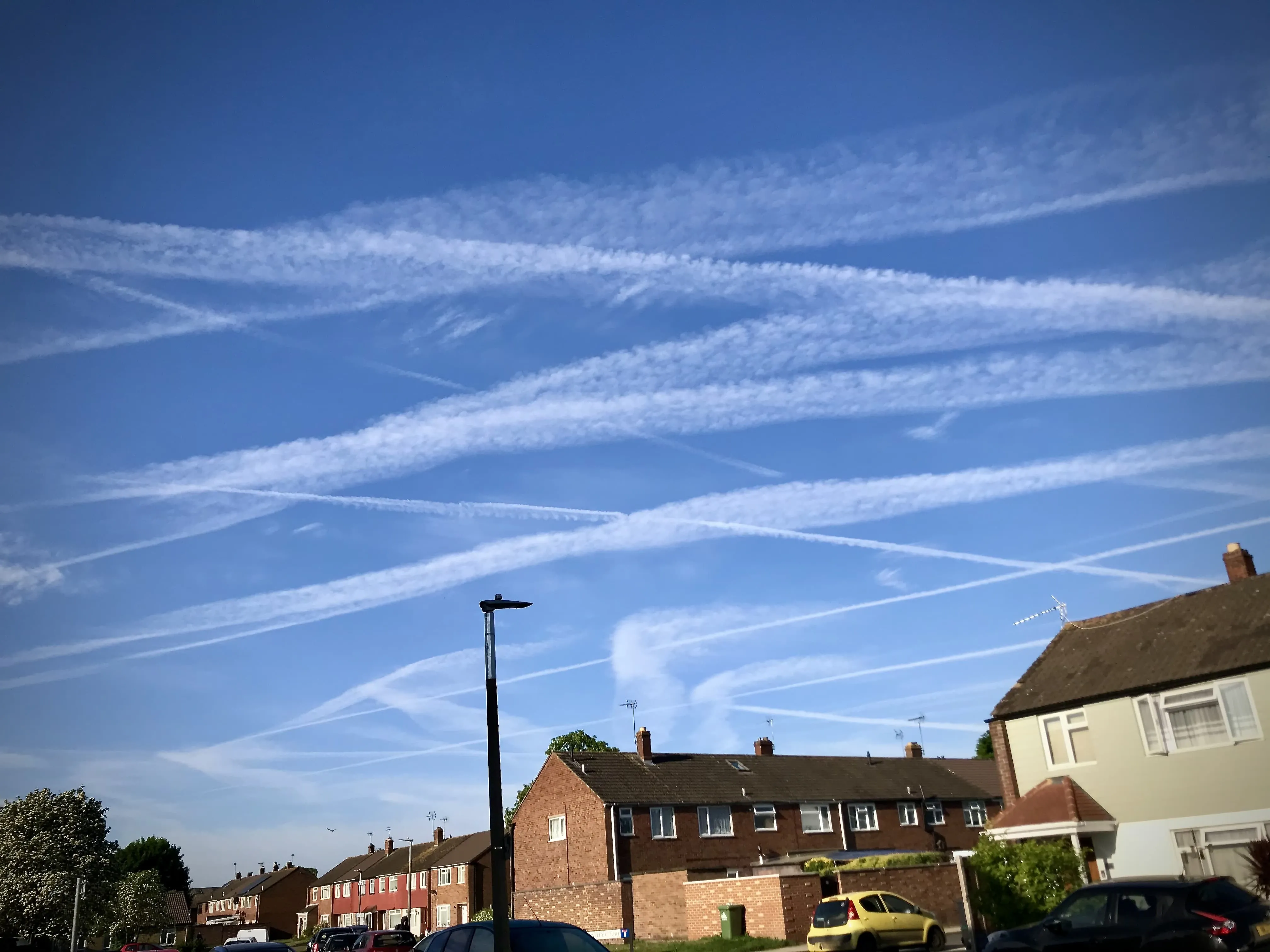 Chemtrails in Hertfordshire.